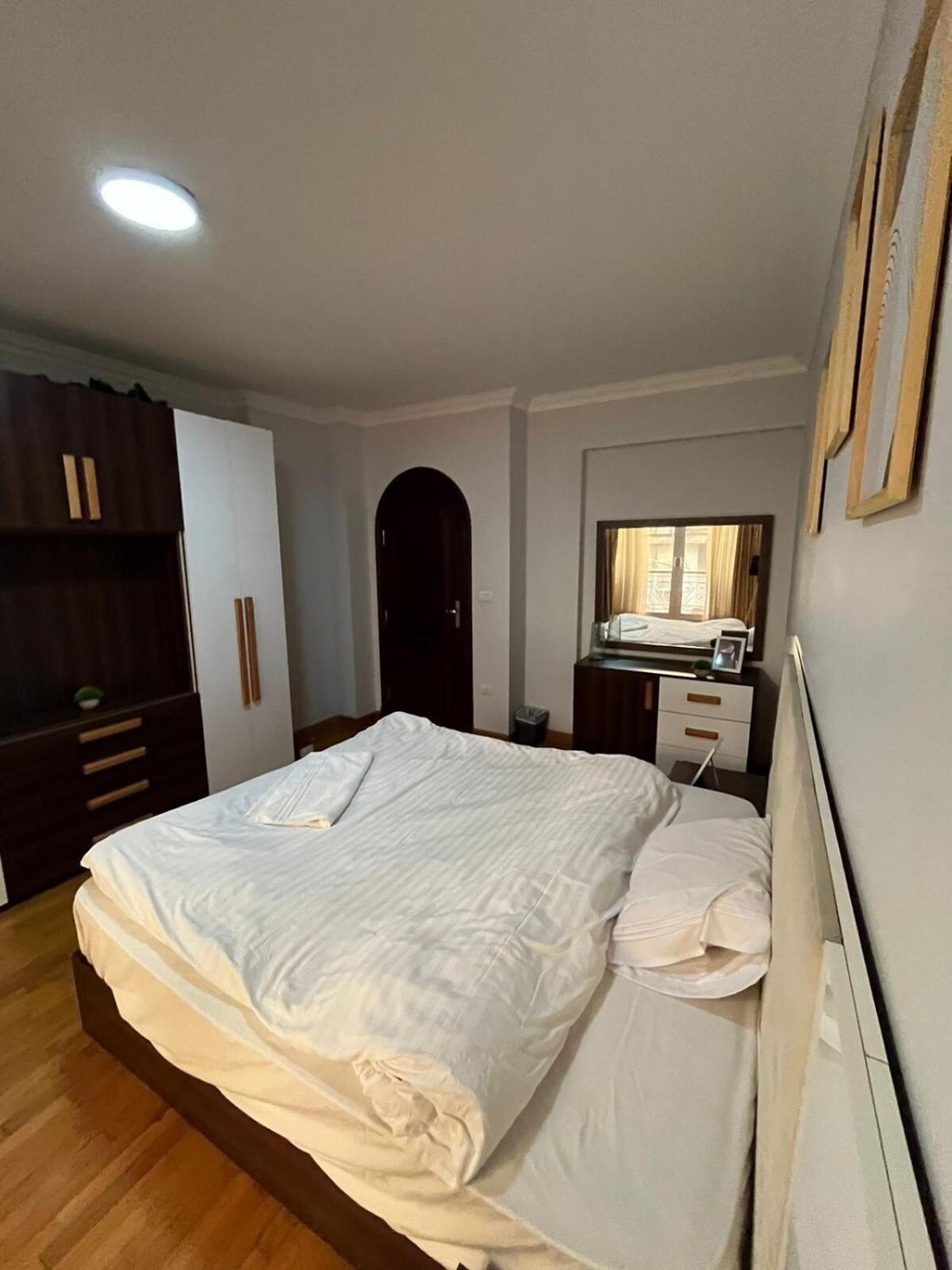 Apartment Zamalek Amazing 1br Cairo